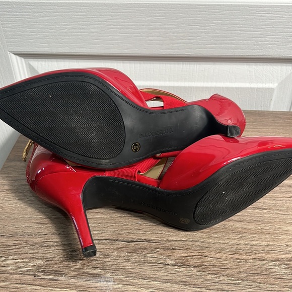 LIZ CLAIBORNE RED PATENT LEATHER HEELS POINTY TOE BACK ZIPPER HEELS SIZE 9M - Picture 9 of 9